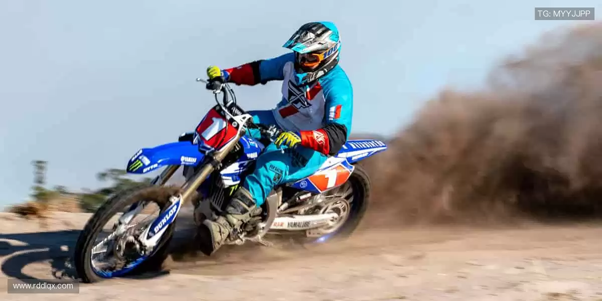 装备升级，潮流同款等你 Pick！🎁👟 专业品质，助力每一次突破！